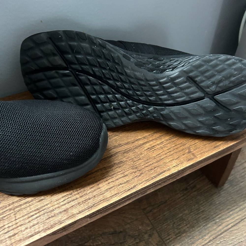 Fila Men's Black Mesh Fondato Slip-On Sneakers - Picture 5 of 5